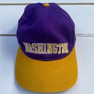 University of Washington Huskies football 1990s Nike hat